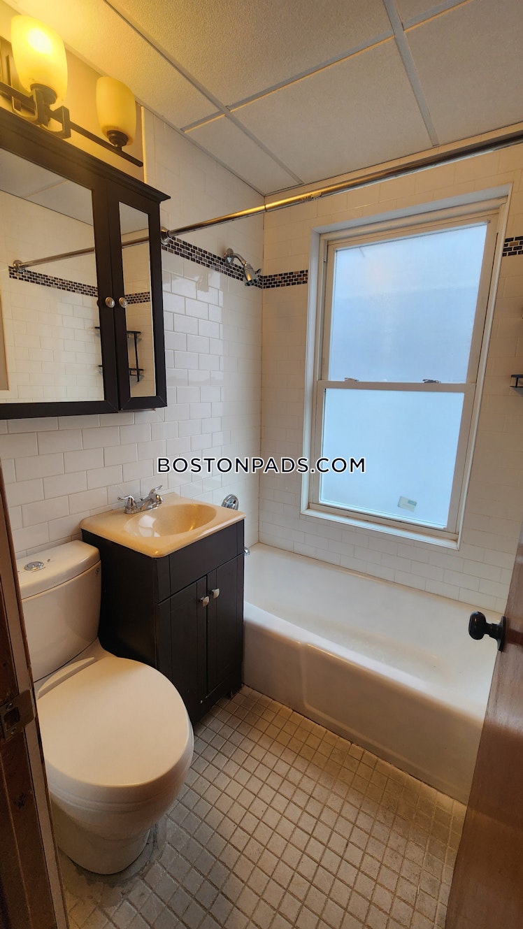 High Street Place, Brookline