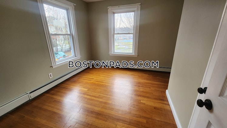 High Street Place, Brookline