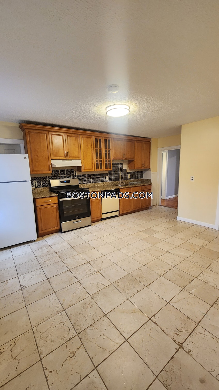 Brookline - $2,900+ /month