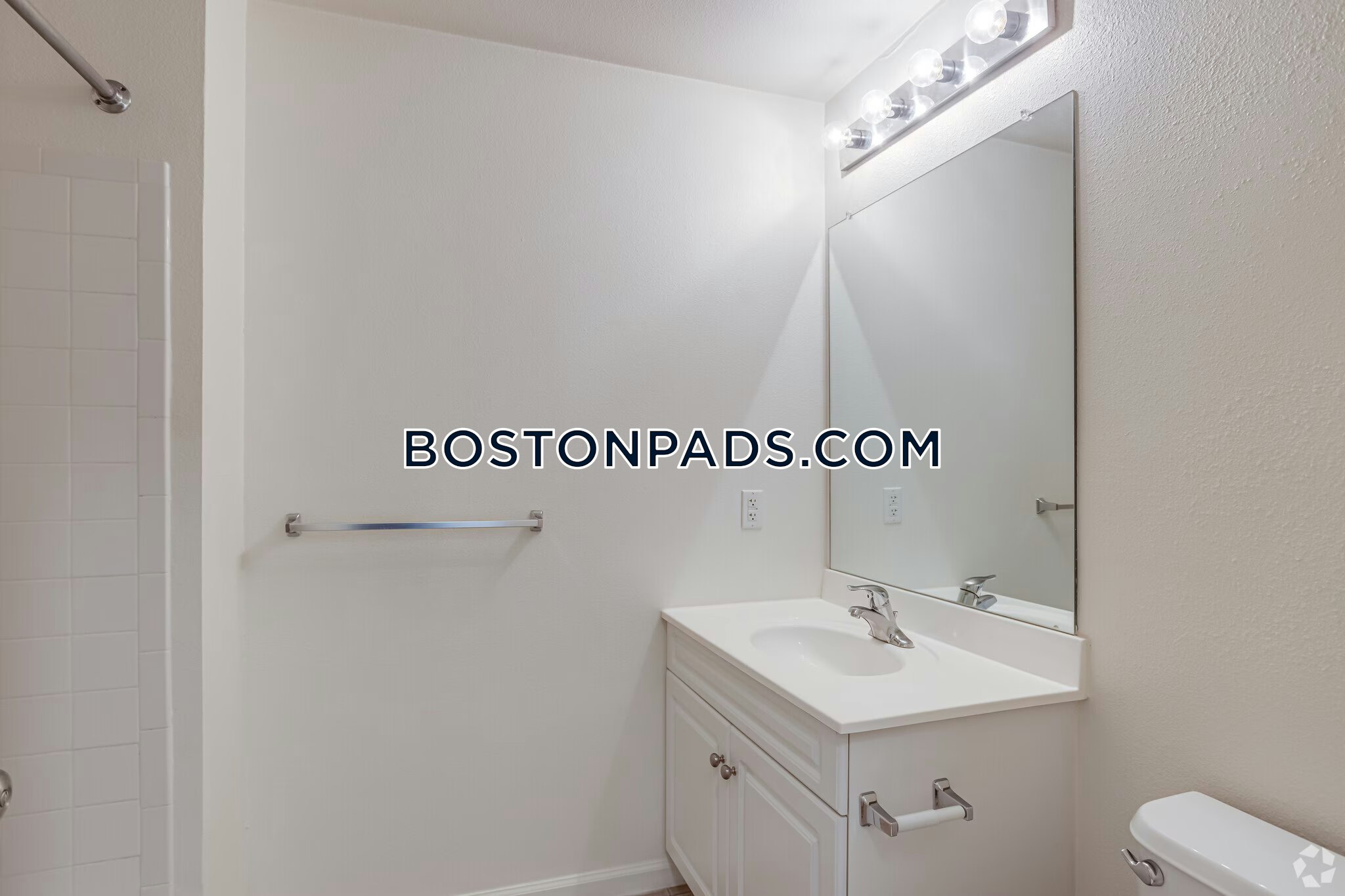 Shrewsbury - 2 Beds, 2.5 Baths