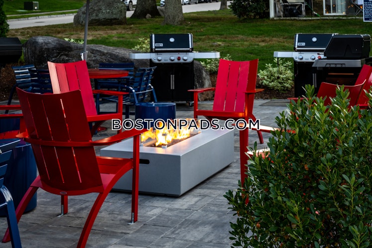 Rolling Green Dr., Milford