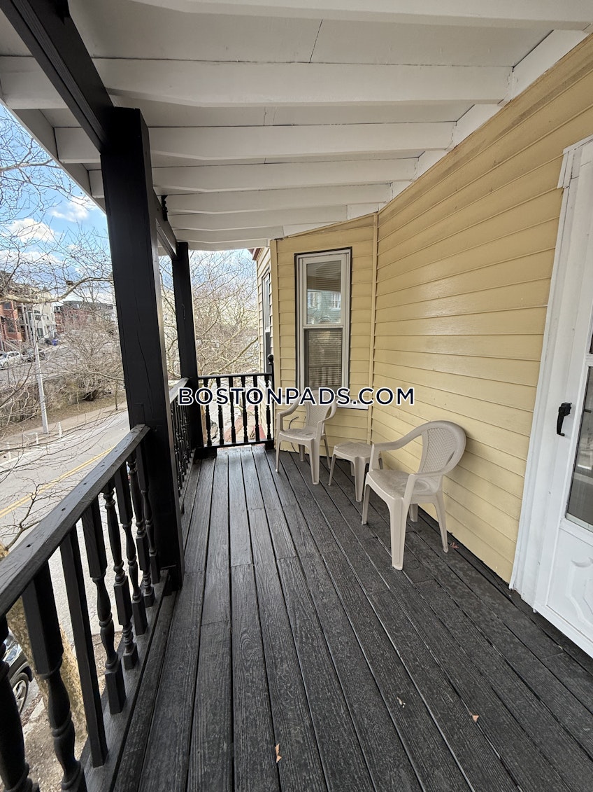 Boston - $3,300+ /month