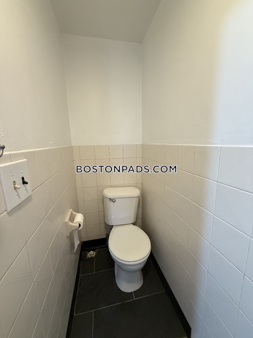 Boston - $3,300+ /month
