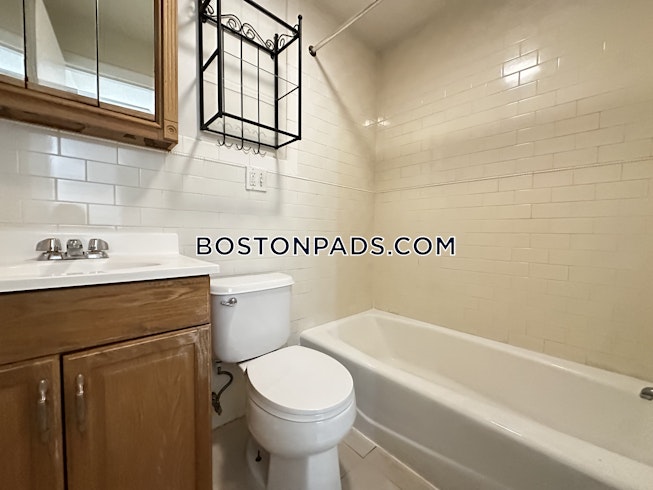 Boston - $4,500+ /mo