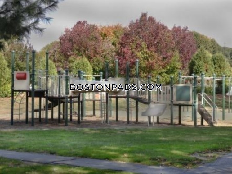 Eastern Dr., Chicopee