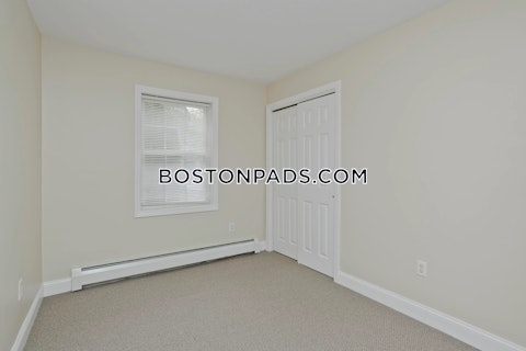 Greenleaves Dr. Hadley photo 9