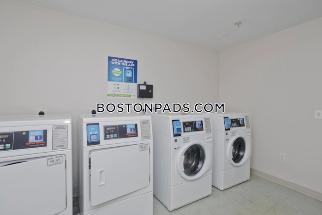 Hadley - $1,750+ /mo