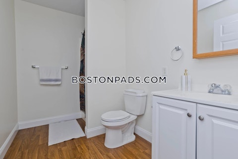 Greenleaves Dr. Hadley photo 15