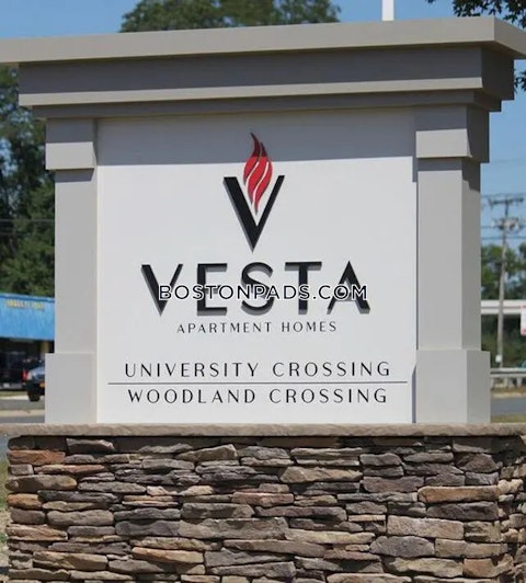 Greenleaves Dr. Hadley photo 13