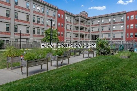 Wells St. Greenfield photo 10