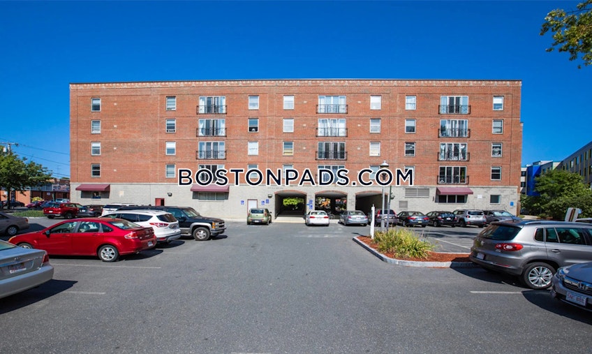 Northampton - $2,300+ /month