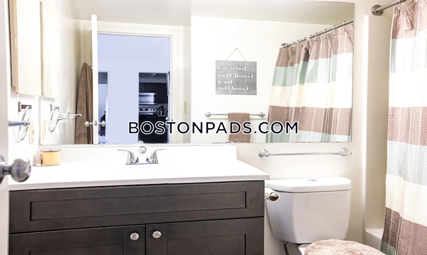 Northampton - $2,300+ /month