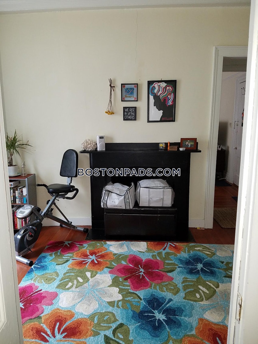 Northampton - $1,650+ /month