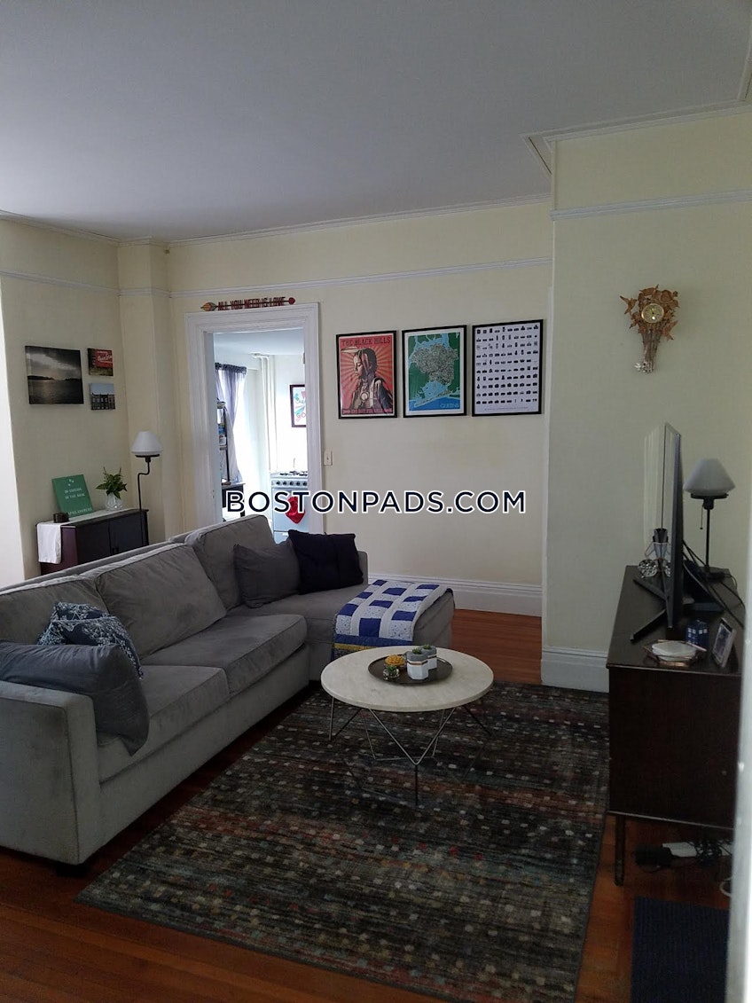 Northampton - $1,650+ /month