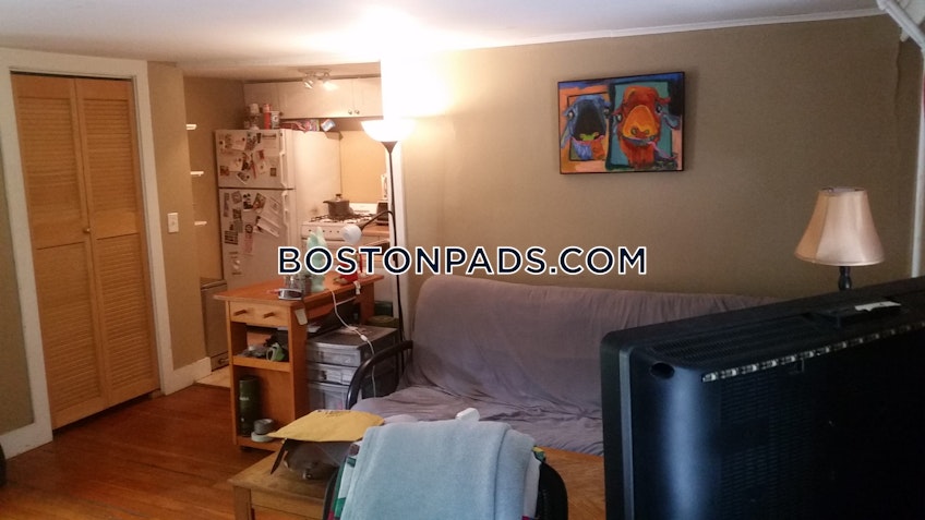 Northampton - $1,650+ /month