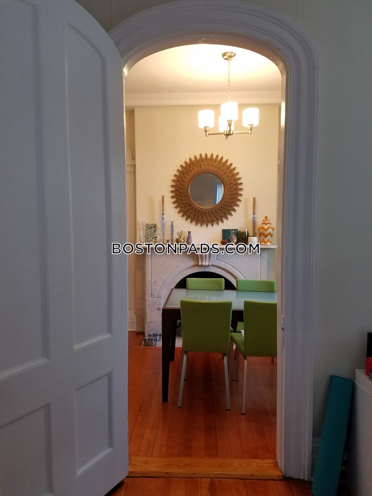 Bridge St., Northampton