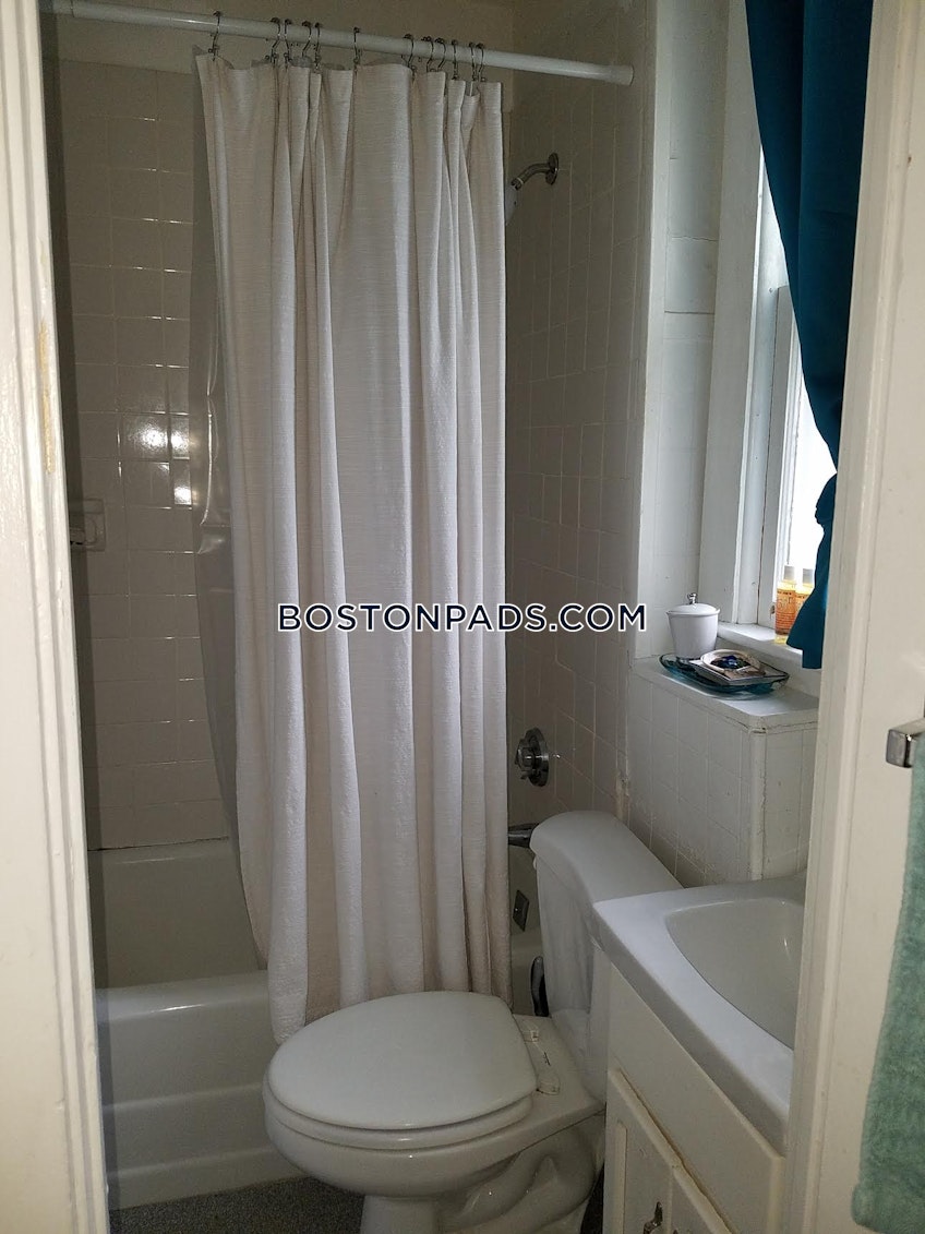 Northampton - $2,050+ /month