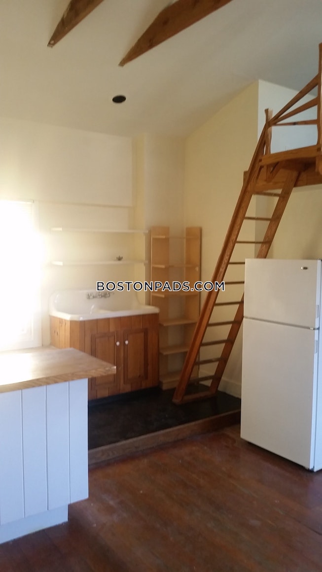 Northampton - $2,050+ /mo