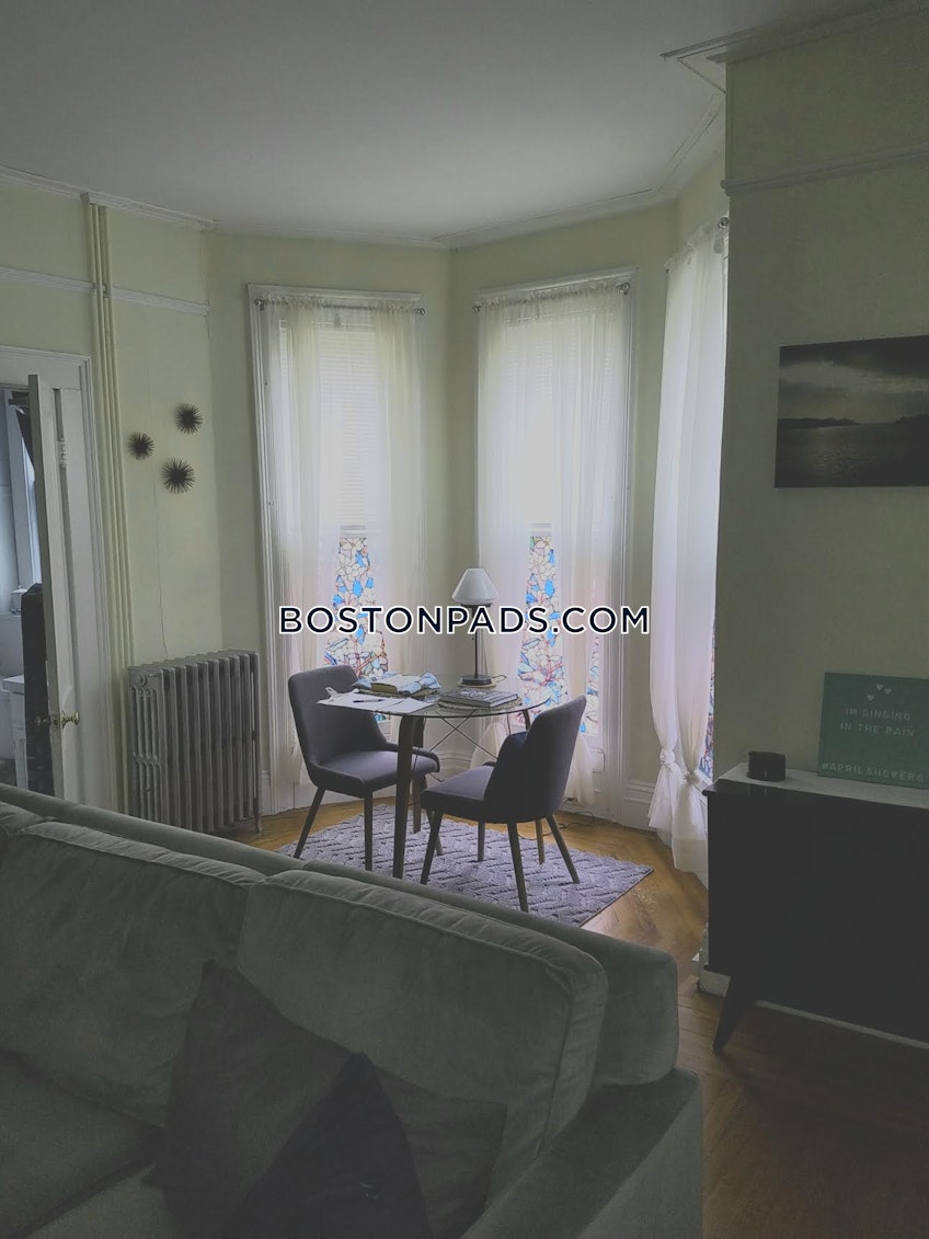 Northampton - $2,340+ /month