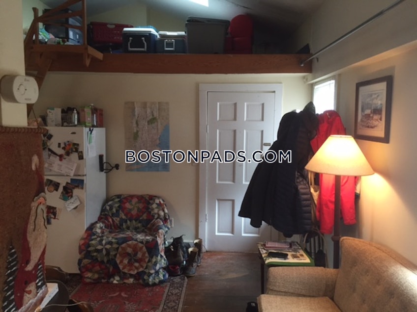 Northampton - $2,050+ /month