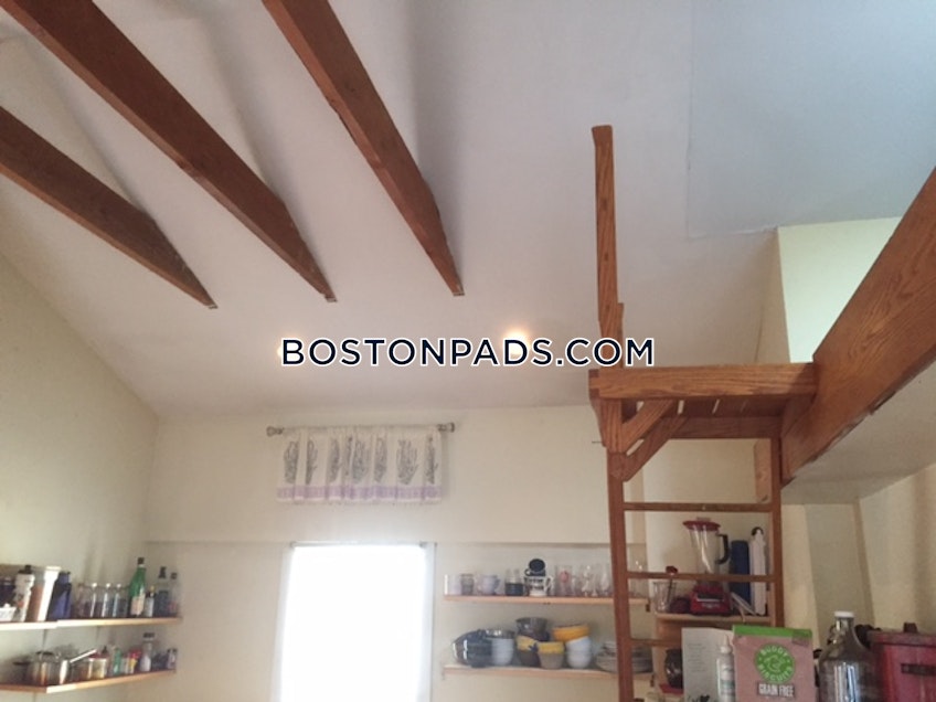 Northampton - $2,050+ /month