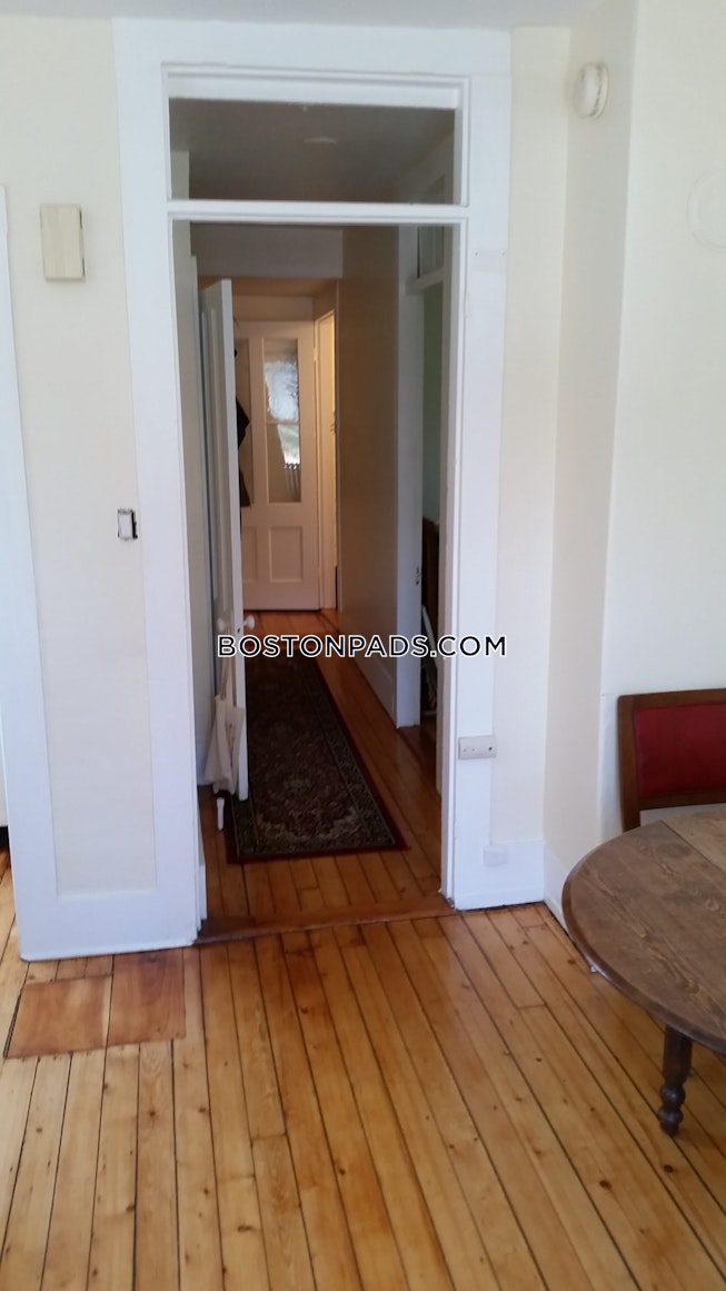 Northampton - $2,400+ /mo