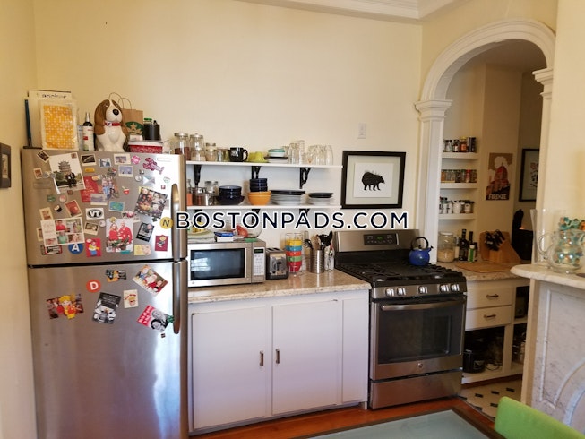 Northampton - $2,400+ /mo