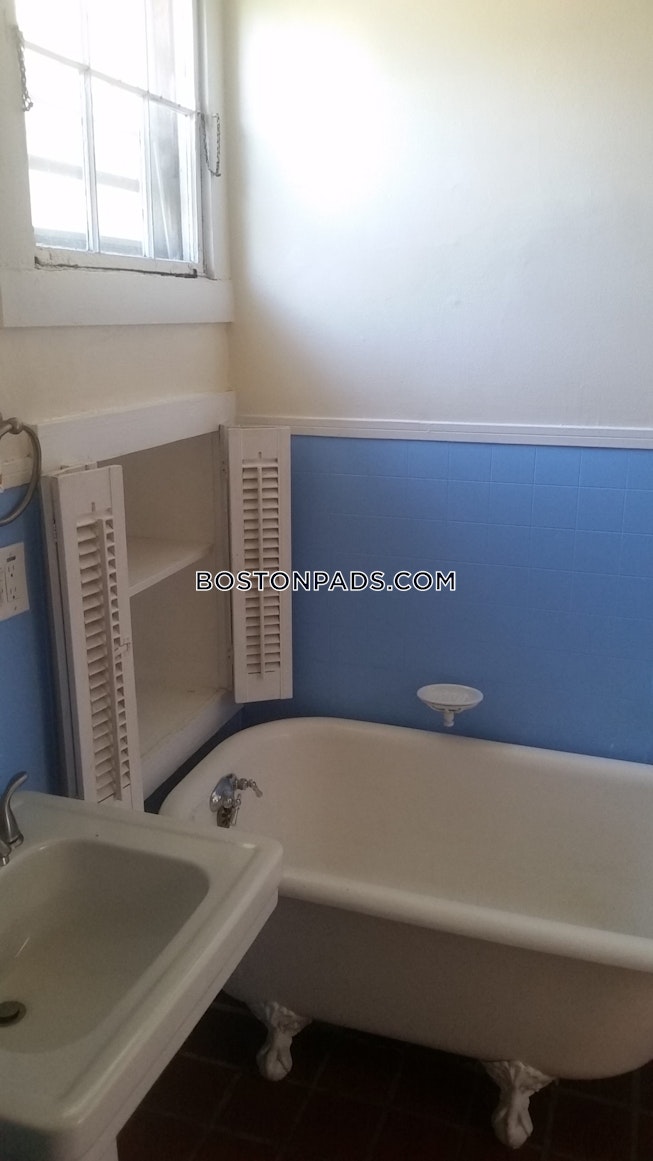 Northampton - $2,400+ /mo