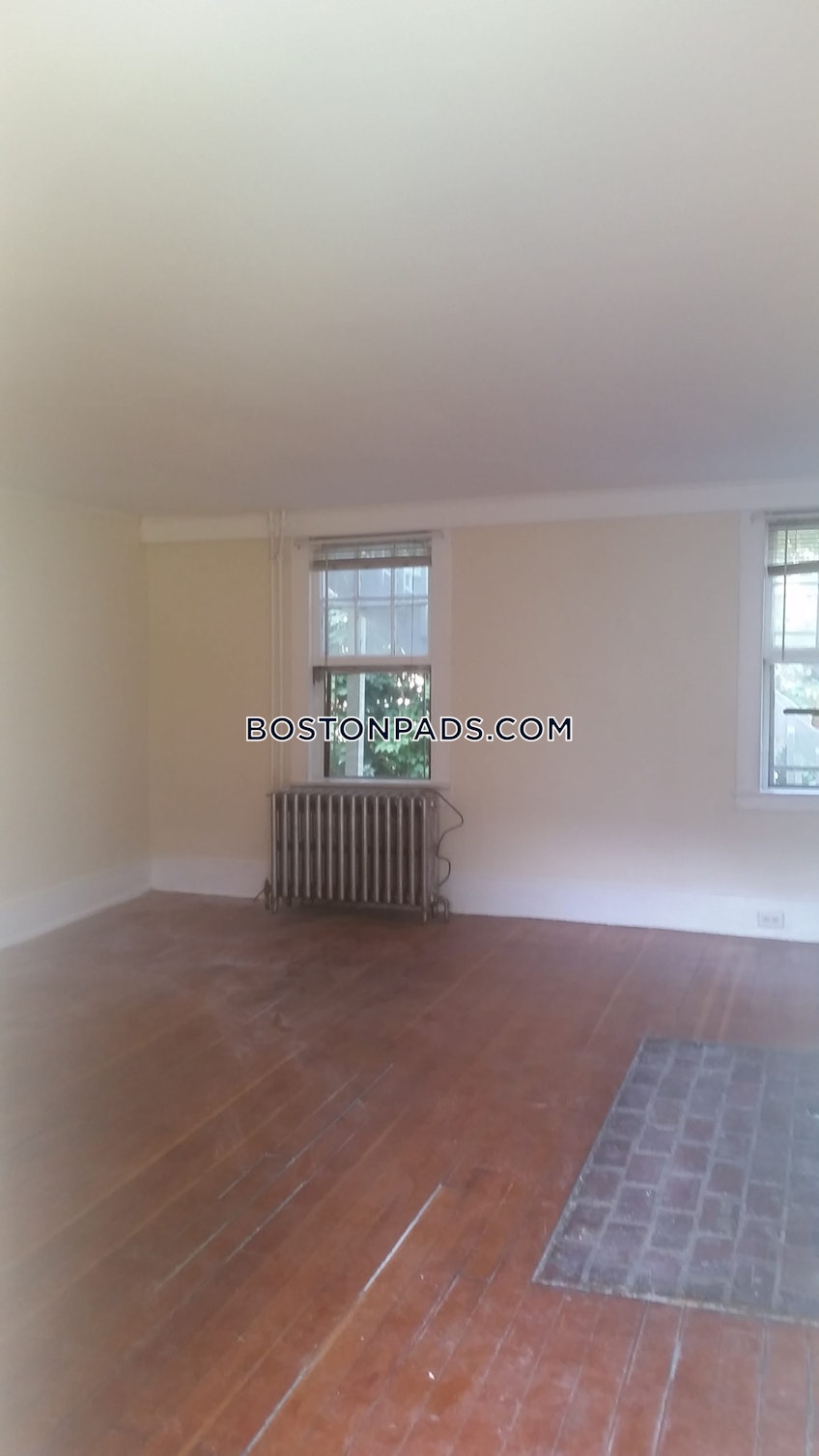 Northampton - $2,400+ /month