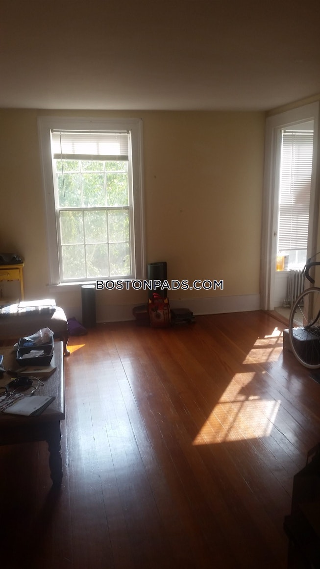 Northampton - $2,400+ /mo
