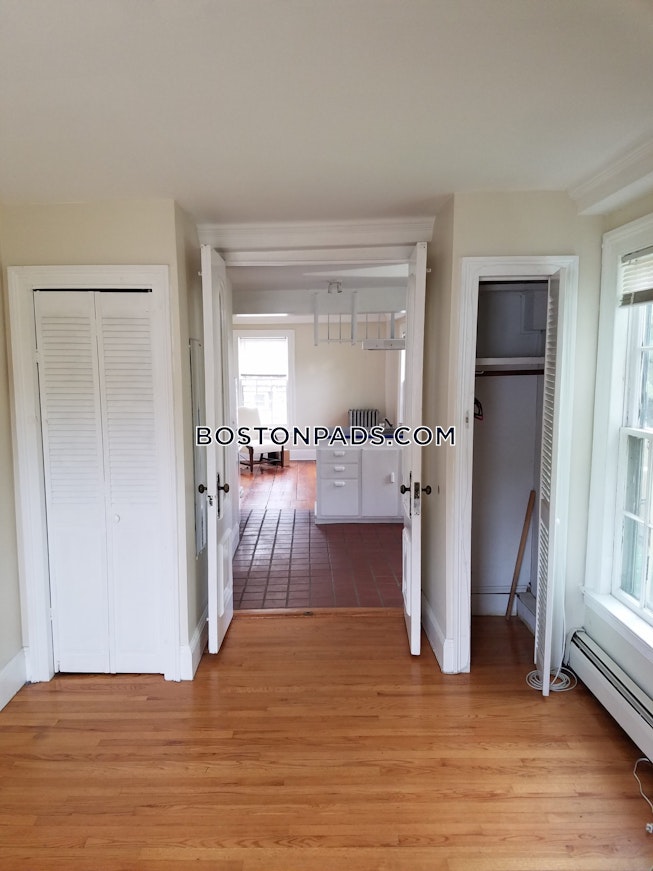 Northampton - $2,400+ /mo