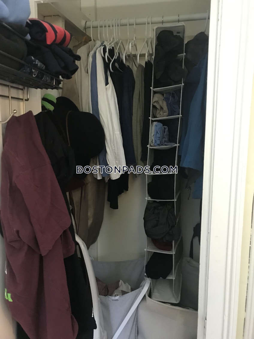 Northampton - $2,400+ /month