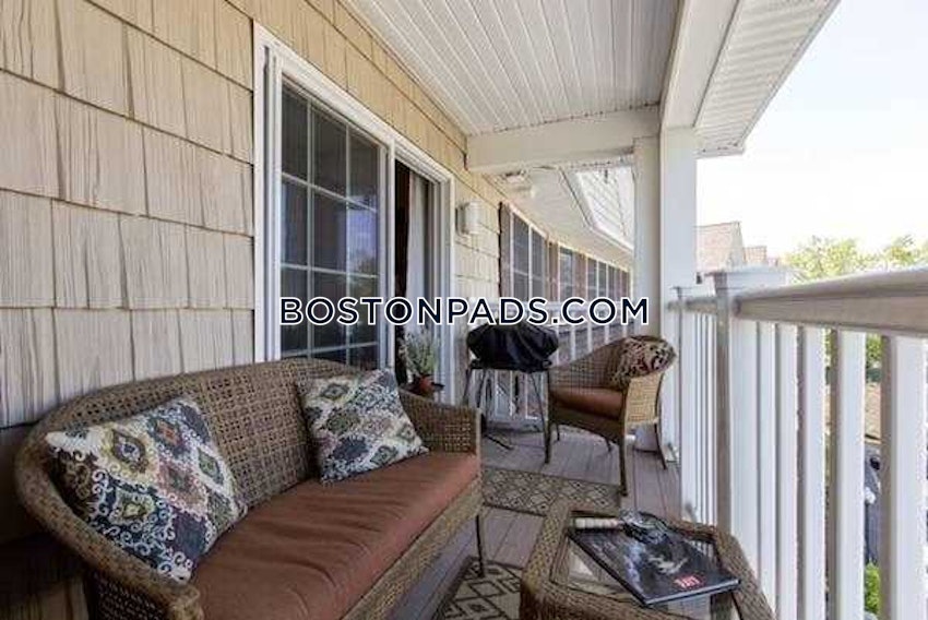 WAKEFIELD - 2 Beds, 2 Baths - Image 12