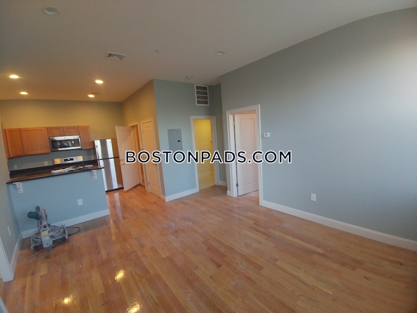 WALTHAM - 3 Beds, 1 Bath - Image 13