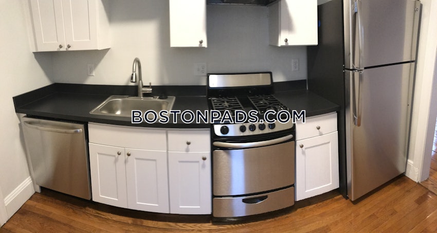 WALTHAM - 2 Beds, 2 Baths - Image 19