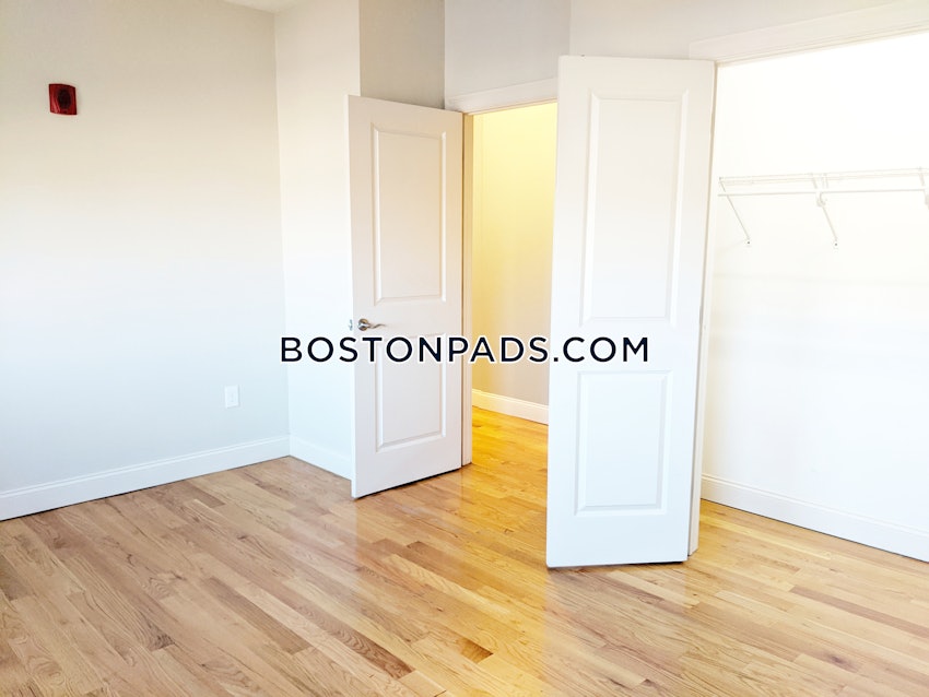 WALTHAM - 1 Bed, 1 Bath - Image 17