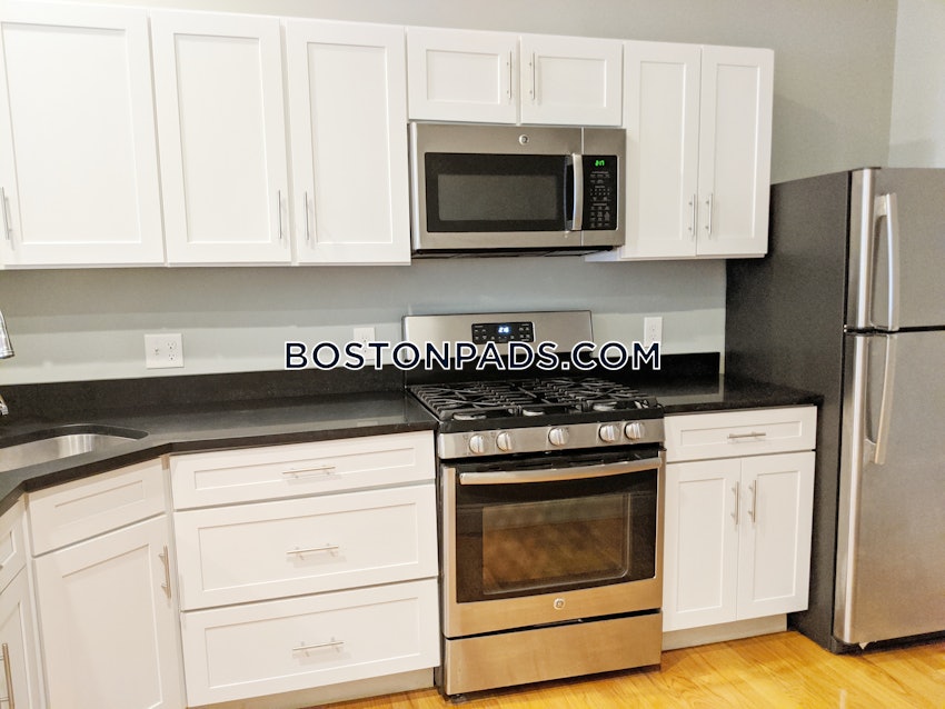 WALTHAM - 1 Bed, 1 Bath - Image 3