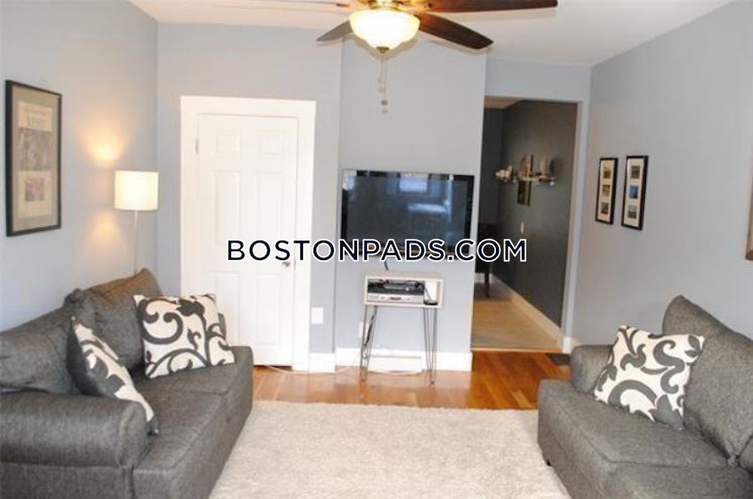 WALTHAM - 2 Beds, 1.5 Baths - Image 1