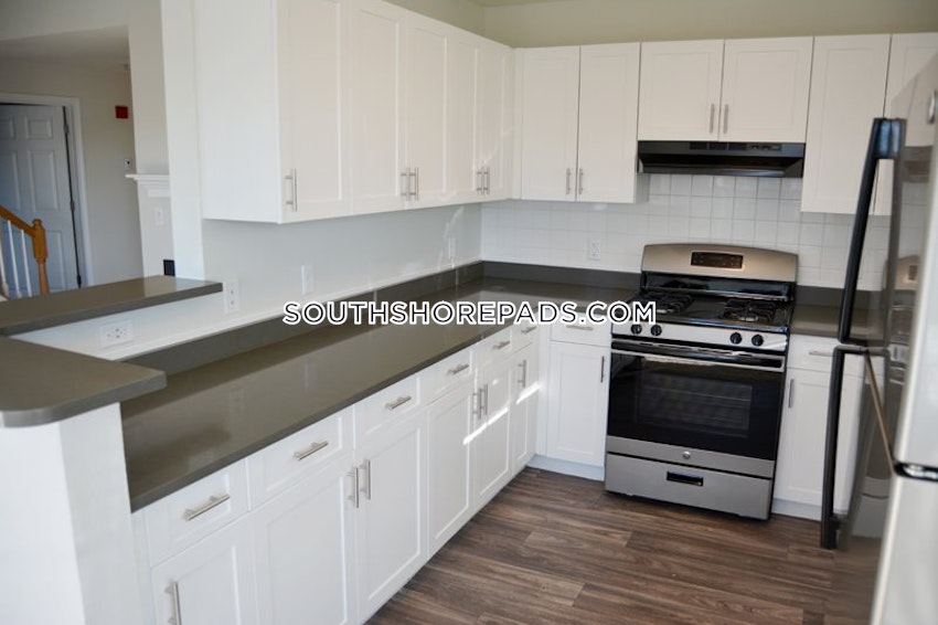 WEYMOUTH - 3 Beds, 2 Baths - Image 9