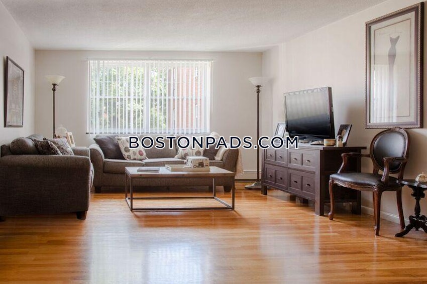 WOBURN - 1 Bed, 1 Bath - Image 1